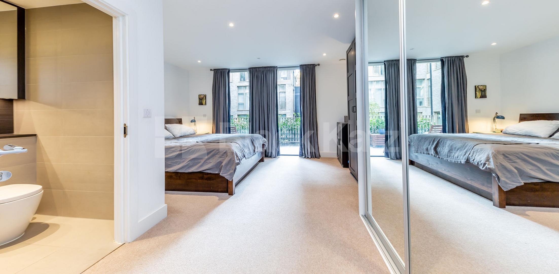 			2 BED 2 BATH + TERRACE!, 2 Bedroom, 1 bath, 1 reception Flat			 Rochester Place, CAMDEN